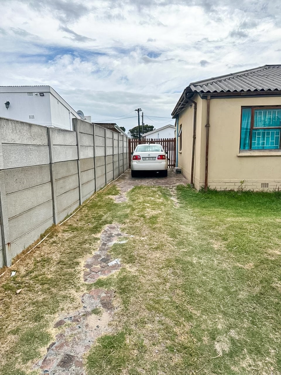 5 Bedroom Property for Sale in Ruyterwacht Western Cape